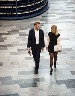 Personer gaar
